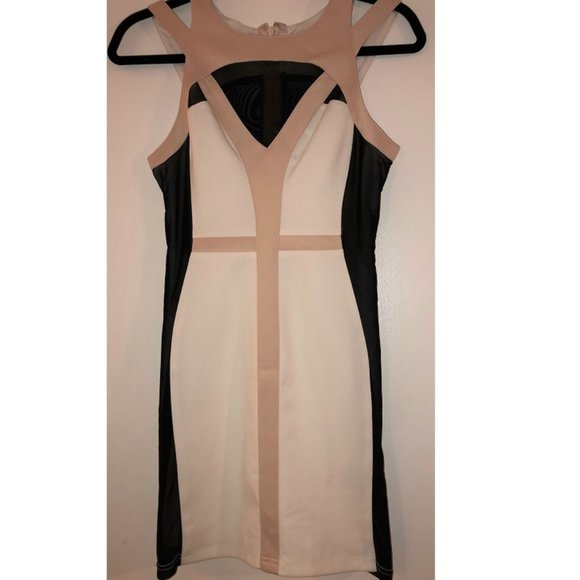 Color Block Dress - Picture 2 of 3